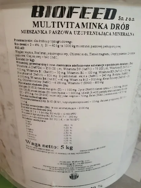 witaminy-dla-kur-5kg-multivitaminka-biofeed-zastosowanie-wzmocnienie-skorupki-jaj-wyzsza-niesnosc-wspomaganie-wzrostu-suplementacja-witamin-poprawa-przemiany-materii-poprawa-ogolnej-kondycji-poprawa-apetytu