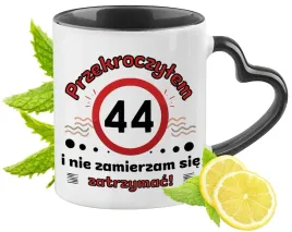 na-urodziny-44-44te-kubek-czarny-z-uszkiem-w-ksztalcie-serca-na-prezent