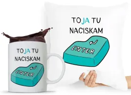 zestaw-poduszka-kubek-dla-technika-informatyka-z-nadrukiem-ze-zdjeciem