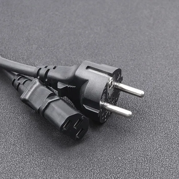 qoltec-kabel-zasilajacy-schuko-c13-2-5m-stan-nowy