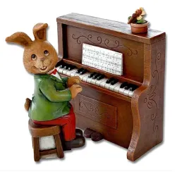 dekoracja-wielkanocna-figurka-zajaczek-krolik-pianino-pozytywka
