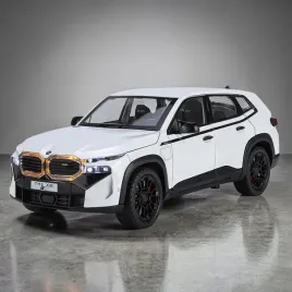 model-bmw-xm-bialy-skali-1-24