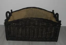 mocny-kosz-wiklinowy-na-drewno-do-kominka