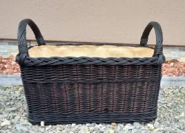 solidny-koszyk-kominkowy-na-drewno-z-wikliny