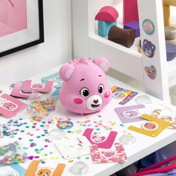 naklejkomat-3d-care-bears-rozowy-mis-epee-szerokosc-produktu-30-5-cm