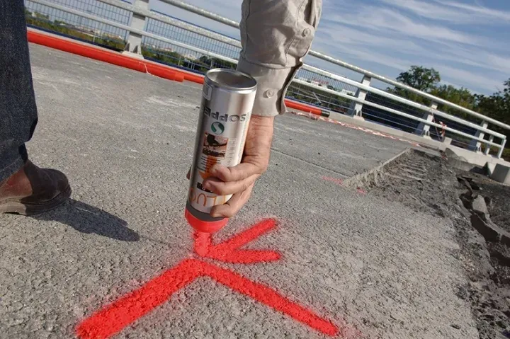 nivel-system-farba-fluo-tp-zielona-marka-soppec