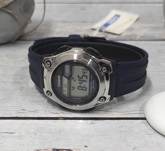 zegarek-casio-w-211-2avef-cechy-dodatkowe-nie-zawiera-niklu