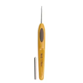 szydelko-clover-ergonomiczna-raczka-175-softtouch-trwaly-i-gladki-haczyk
