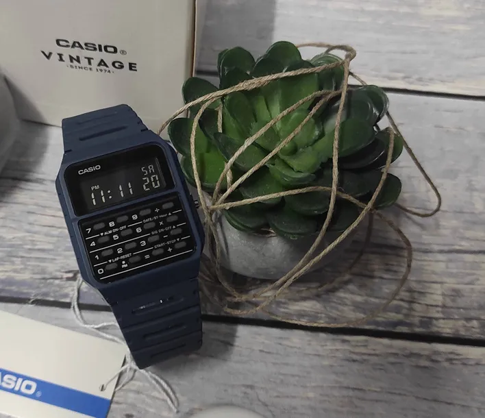 zegarek-casio-ca-53wf-2bef-kalkulator-retro-stan-nowy-cechy-dodatkowe-nie-zawiera-niklu