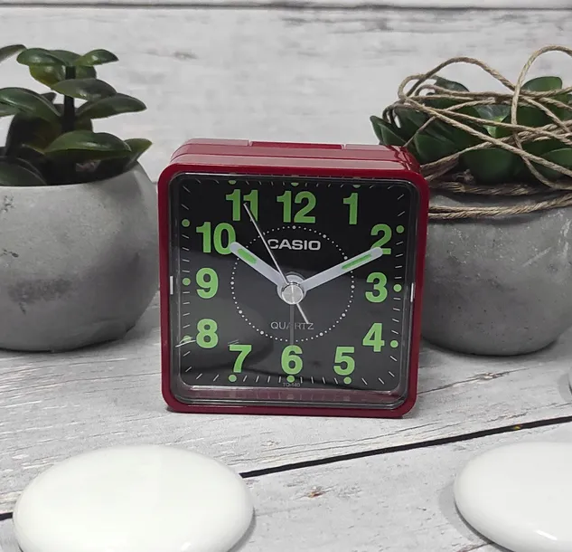 budzik-casio-tq-140-4ef-marka-casio