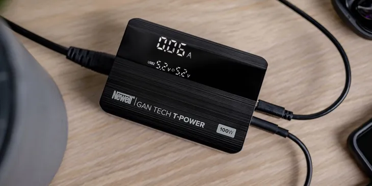 ladowarka-2xusb-c-2xusb-newell-gan-tech-100w-qc-zgodnosc-ze-standardem-quick-charge-3-0