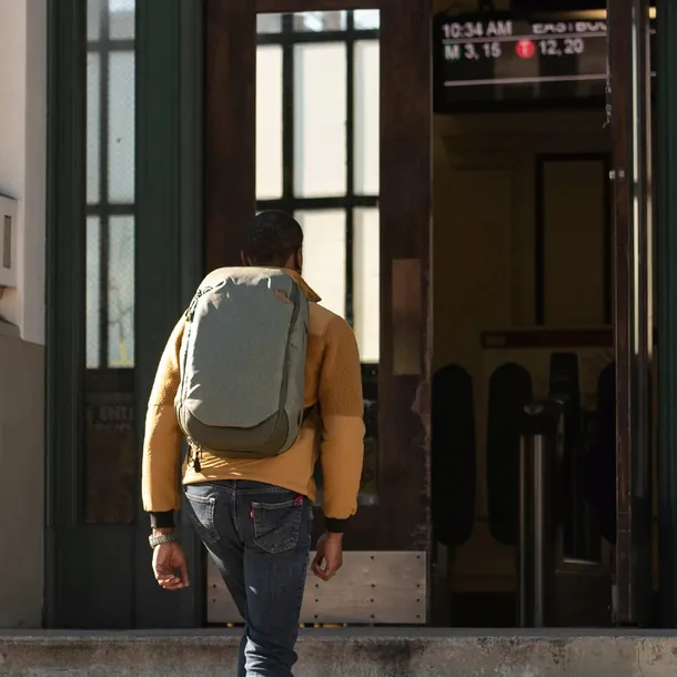 peak-design-travel-backpack-30l-szarozielony-kolor-zielony-kod-producenta-btr-30-sg-1