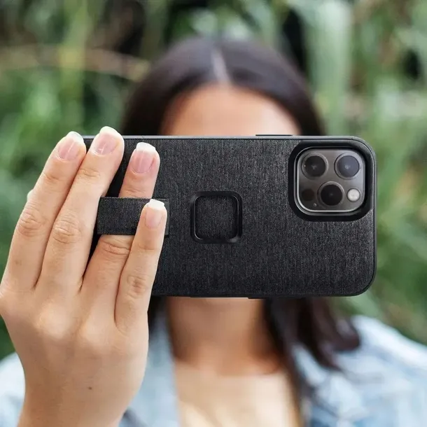 plecki-peak-design-do-apple-iphone-14-plus-szary-material-tworzywo-sztuczne