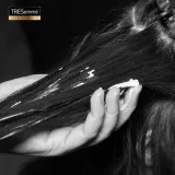 tresemme-extra-hold-lakier-do-wlosow-250ml-poziom-utrwalenia-bardzo-mocny