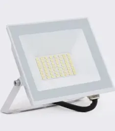 naswietlacz-led-simpo-30w-bialy-neutralna-biel-zs2233w