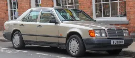 mercedes-w124-blotnik-prawy-przod-z-otworem-na-kierunkowskaz-93-95-austria