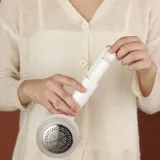 golarka-do-ubran-digi-m2-5w-biala-glebokosc-produktu-13-cm