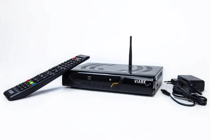 tuner-dvb-s-dvb-s2-viark-sat4k-h-265-dvb-s2x-waga-z-opakowaniem-1-3-kg