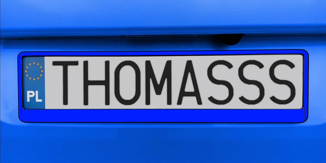 niebieska-ramka-do-chery-e5-2011-2016-2015-2014-2013-2012-thomasss