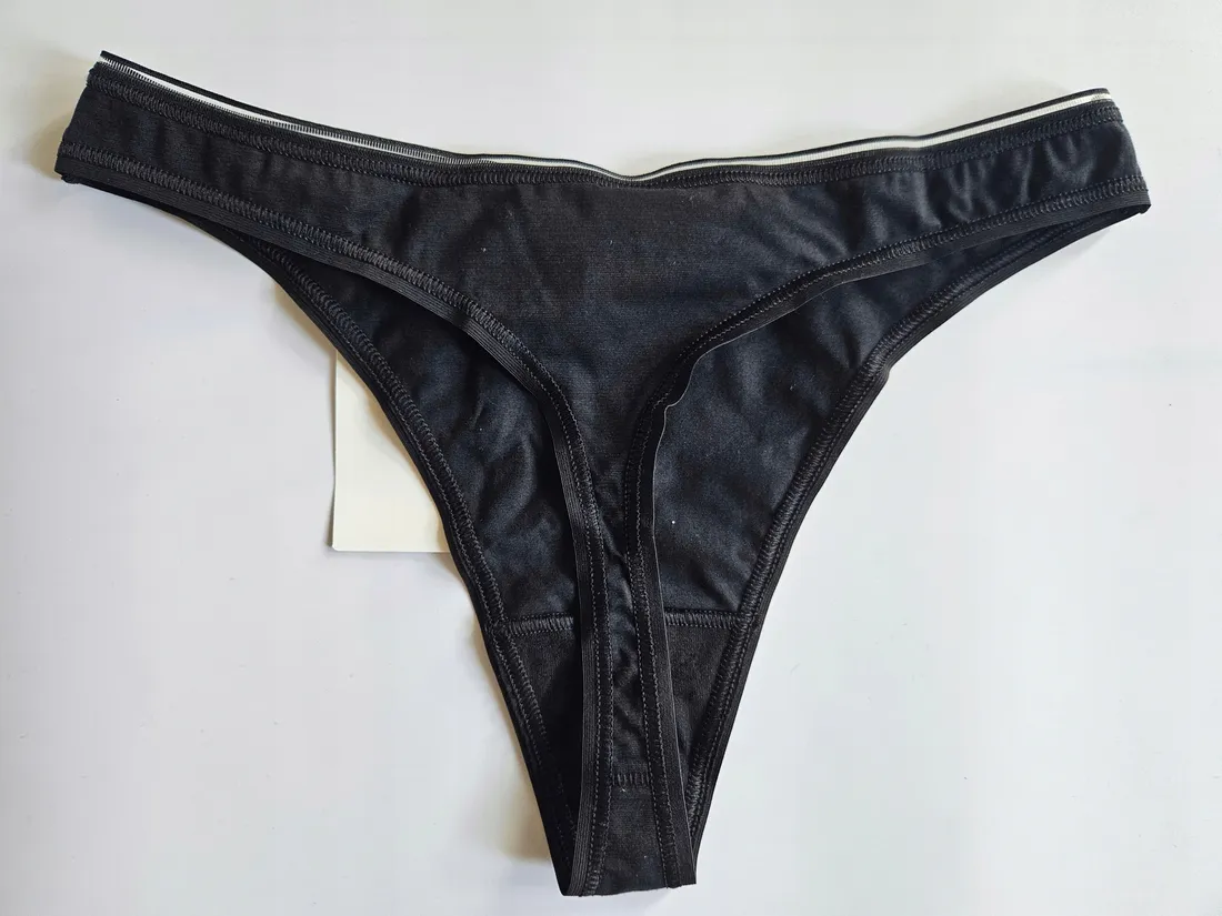 sloggi-sensation-string-majtki-czarne-stringi-rozmiar-eu-38