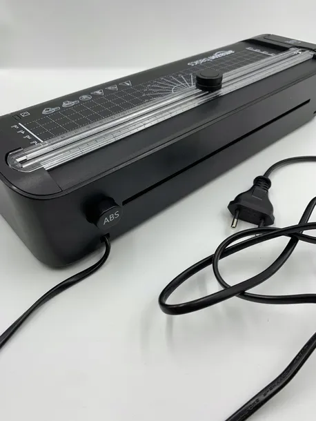 laminator-amazonbasic-b09q9679p1-na-goraco-stan-opakowania-oryginalne