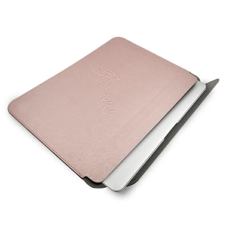 guess-saffiano-script-computer-sleeve-etui-na-notebooka-13-rozowy
