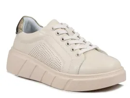 buty-damskie-sneakersy-skorzane-na-platformie-sznurowane-jezzi-6872