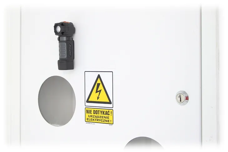 latarka-klasyczna-energizer-75-lm-led-material-guma