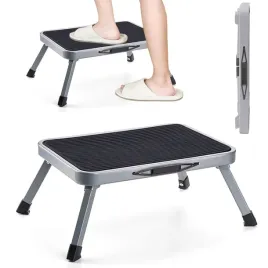 stool-skladany-z-4-nogami-mata-antyposlizgowa-i-150-kg-nosnoscia