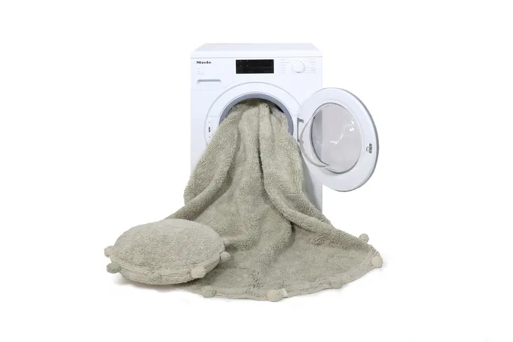 poduszka-podlogowa-bubbly-olive-lorena-canals-plec-chlopcy-dziewczynki