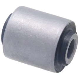 tuleja-wahacza-tyl-land-rover-freelander-i-soft-top-2001-2002-2003-2004