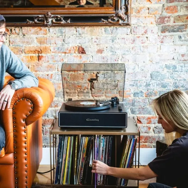 gramofon-winylowy-crosley-stave-record-player-black-naped-paskowy