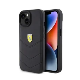 ferrari-quilted-metal-logo-etui-iphone-15-czarny