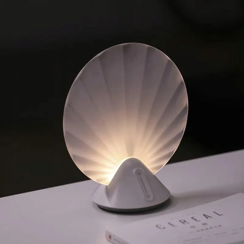 lampka-nocna-electronica-4u-bialy