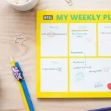 bt21-planner-tygodniowy-54-strony-a4-kolor-zloty