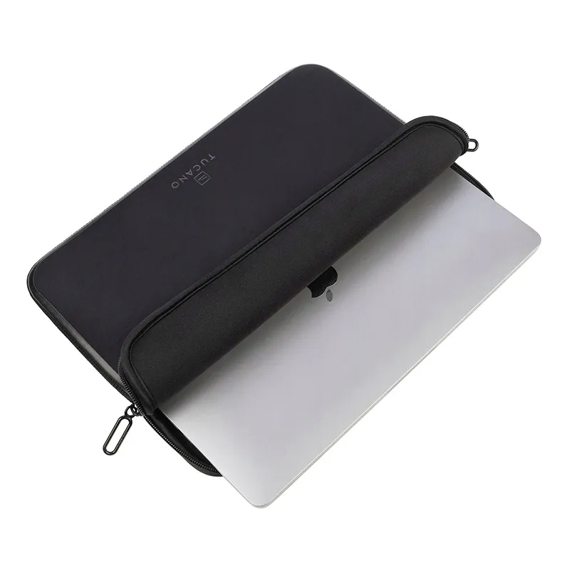 tucano-elements-2-pokrowiec-macbook-pro-14-czarny