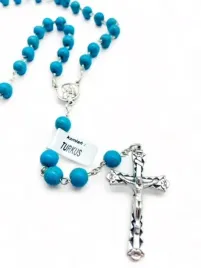rozaniec-kamienie-turkus