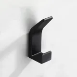 haczyk-na-klej-gockowiak-czarny-material-wykonania-metal