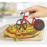 noz-do-pizzy-kuchenprofi-1-cm-linia-rower