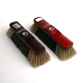 szczotka-do-zamiatania-wlosie-konskie-lakier-braz