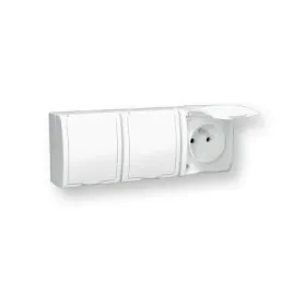 simon-aquarius-gniazdo-herm-x3-z-u-ip54-biale