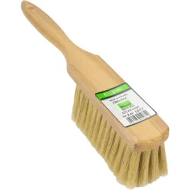 zmiotka-z-naturalnego-wlosia-z-drewniana-rekojescia
