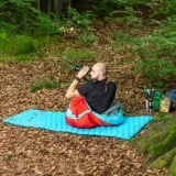 nc2012-czerwono-niebieski-spiwor-nils-camp-mumia-szerokosc-w-ramionach-80-cm