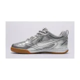 ii7084001-marka-nike