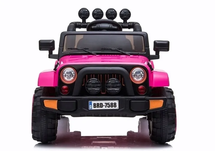 samochod-jeep-rozowy-wiek-dziecka-3-lata