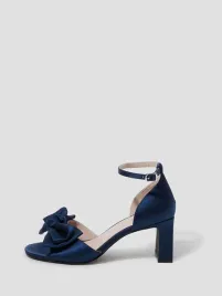 satynowe-buty-na-obcasie-monsoon-tilda-z-kokardka-r42