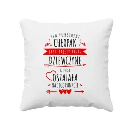 ten-przystojny-chlopak-jest-zajety-poduszka