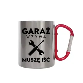 garaz-wzywa-musze-isc-kubek-metalowy-z-karabinczykiem-prezent-dla-mechanika