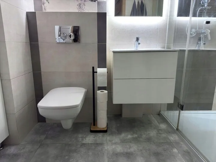stojak-na-papier-zlaro-kolor-bezowy