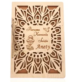 drewniana-kartka-azurowa-pamiatka-pierwszej-komunii-swietej-personalizacja